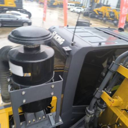 徐工XE490DK履带式挖掘机