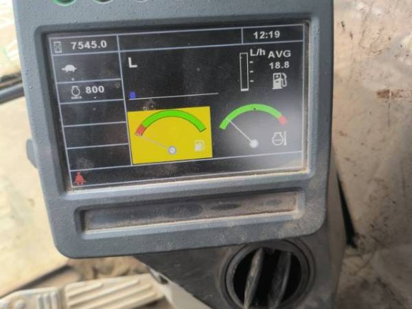 約翰迪爾E240履帶式挖掘機(jī)