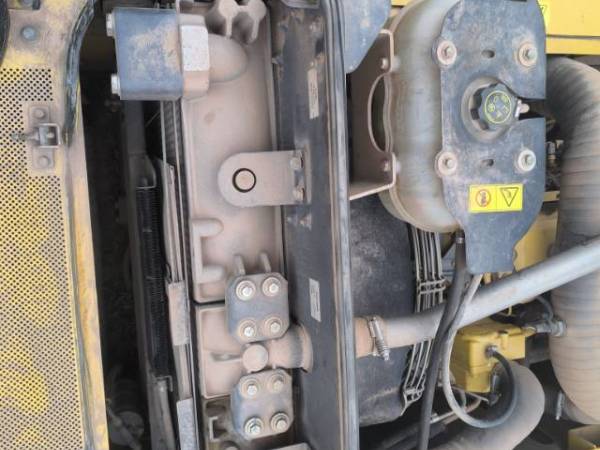 約翰迪爾E240履帶式挖掘機(jī)