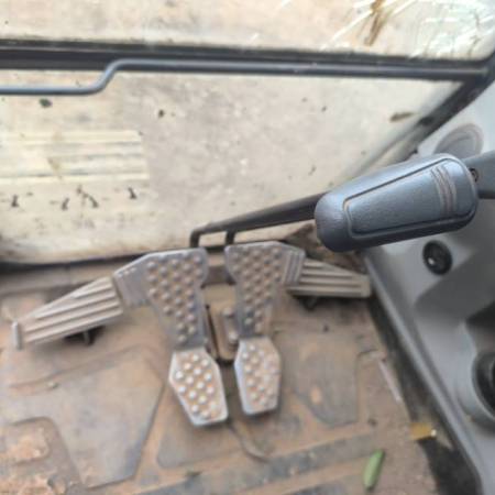 约翰迪尔E240履带式挖掘机