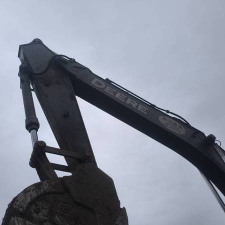 约翰迪尔E240履带式挖掘机