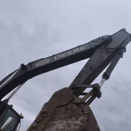 约翰迪尔E240履带式挖掘机