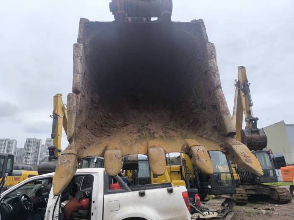 約翰迪爾E240履帶式挖掘機(jī)