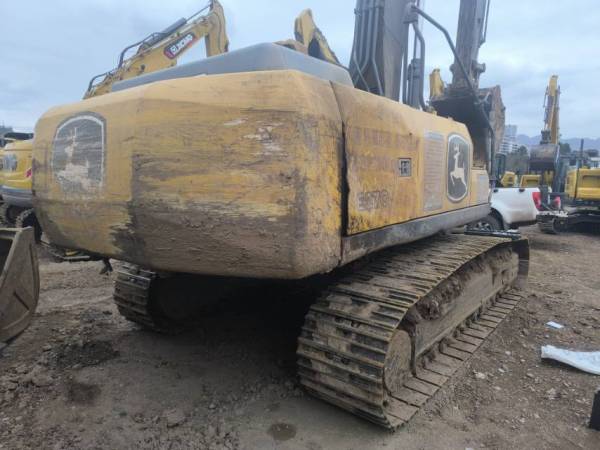 約翰迪爾E240履帶式挖掘機(jī)