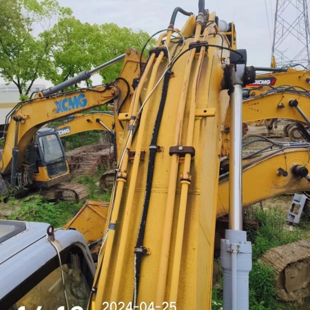 徐工XE230C履带式挖掘机