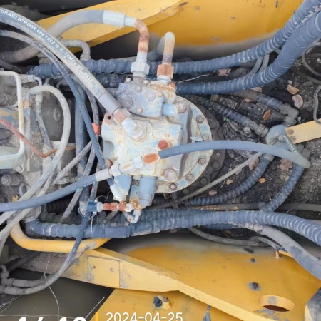 徐工XE230C履带式挖掘机