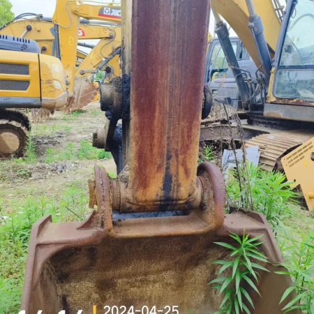 徐工XE230C履带式挖掘机