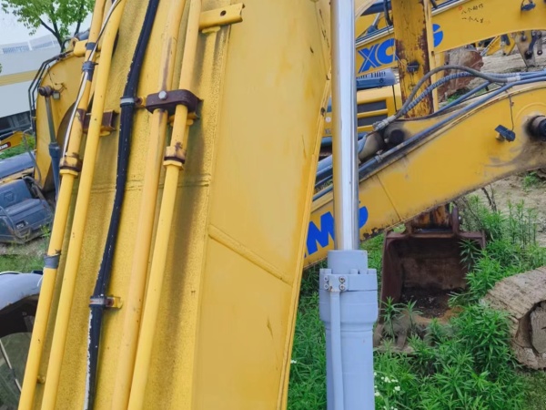 徐工XE230C履帶式挖掘機(jī)