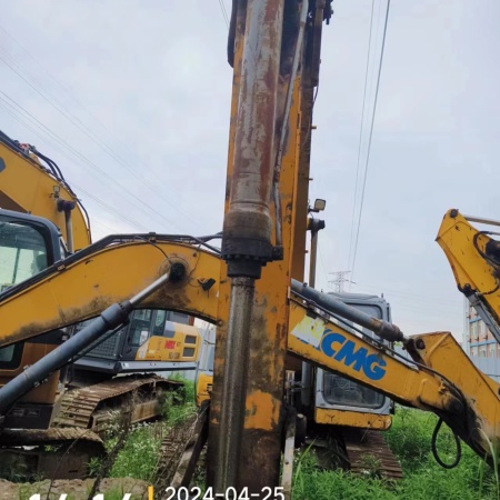 徐工XE230C履带式挖掘机