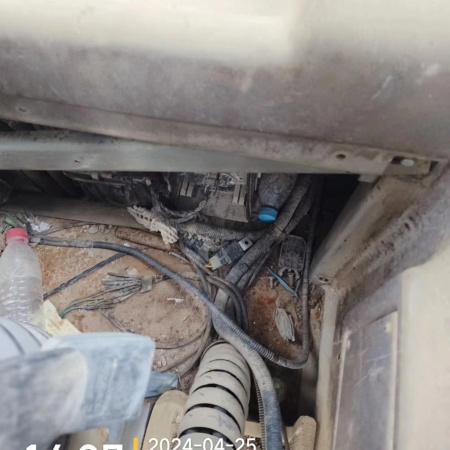 徐工XE335C履带式挖掘机