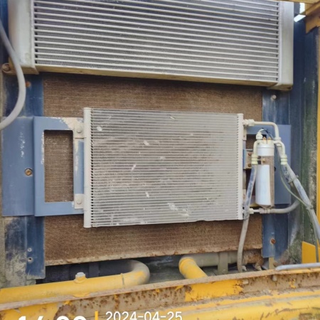 徐工XE335C履带式挖掘机