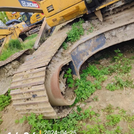 徐工XE335C履带式挖掘机