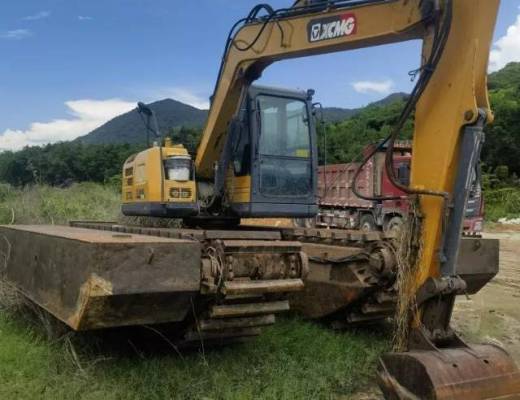 徐工XE75SL水陆两用挖掘机