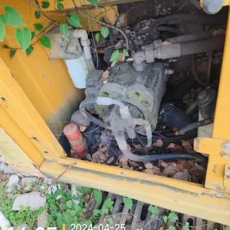 徐工XE215C履带式挖掘机