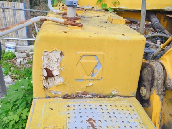 徐工XE215C履帶式挖掘機(jī)