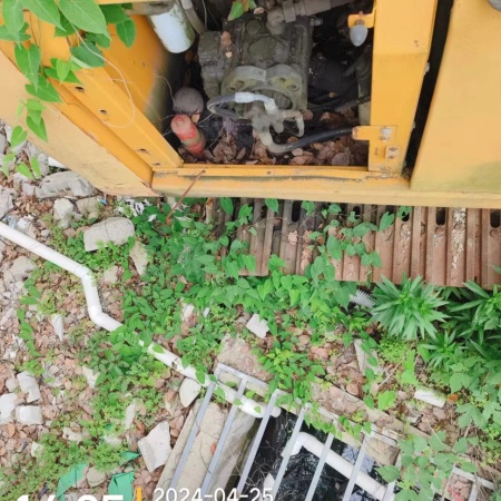 徐工XE215C履带式挖掘机