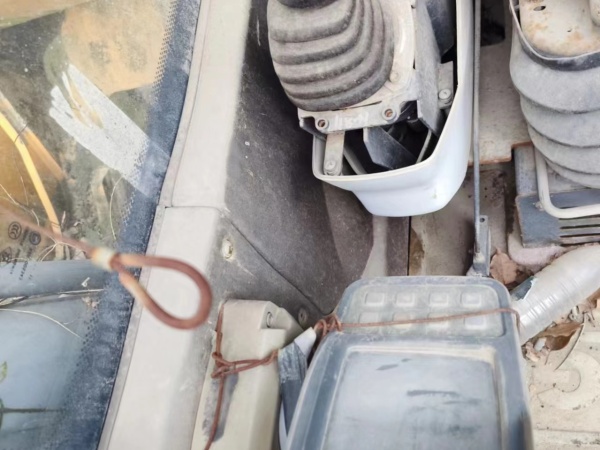 徐工XE215C履帶式挖掘機(jī)