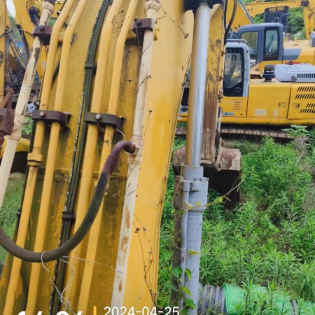 徐工XE215C履带式挖掘机