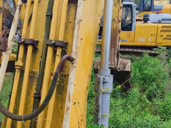 徐工XE215C履帶式挖掘機(jī)