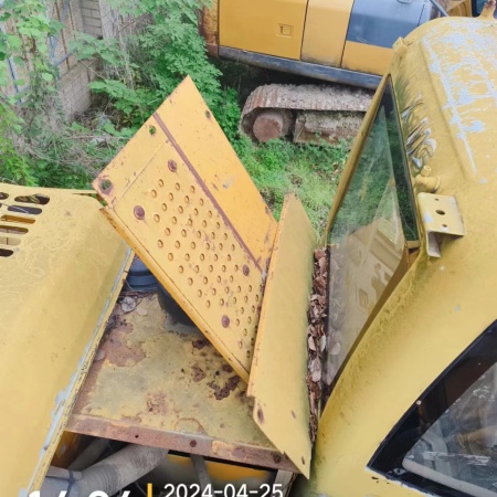 徐工XE215C履带式挖掘机