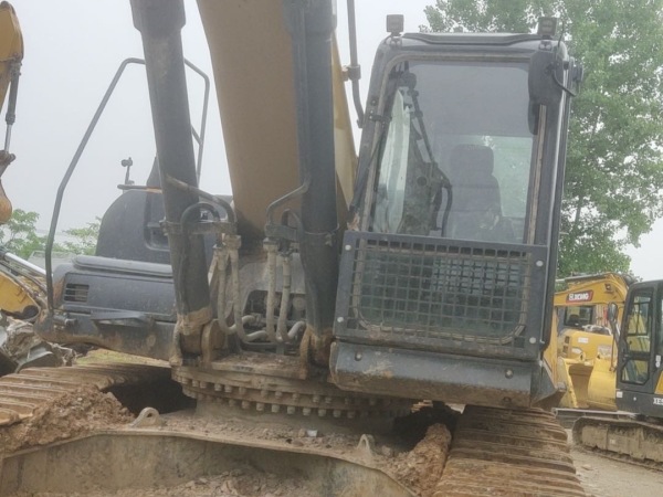 徐工XE400DK履帶式挖掘機(jī)