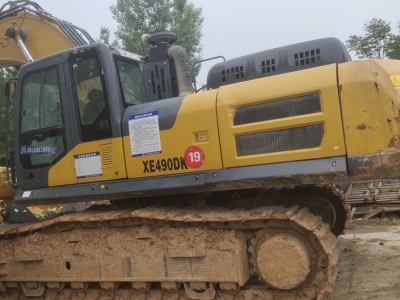 徐工XE400DK履帶式挖掘機