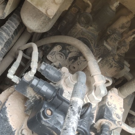 徐工XE400DK履带式挖掘机