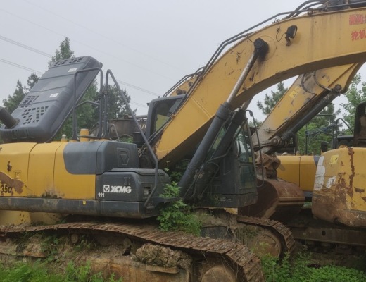 徐工XE200DA履带式挖掘机