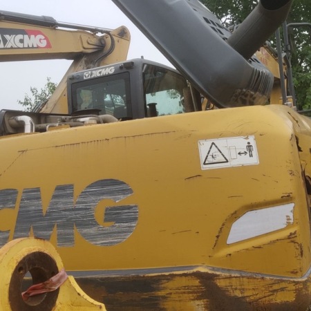 徐工XE200DA履带式挖掘机