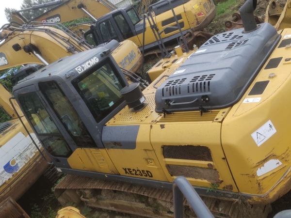 徐工XE200DA履帶式挖掘機(jī)