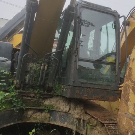 徐工XE200DA履带式挖掘机