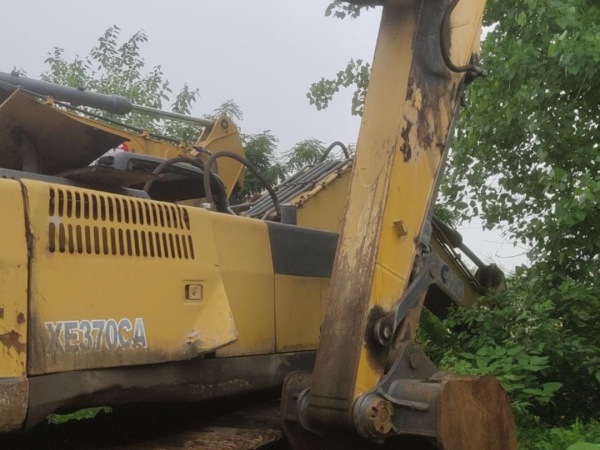 徐工XE200DA履帶式挖掘機(jī)