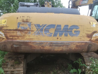 徐工XE270DK履帶式挖掘機