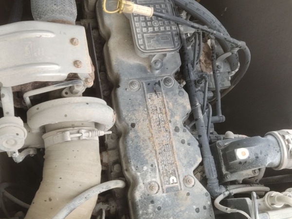 徐工XE270DK履帶式挖掘機