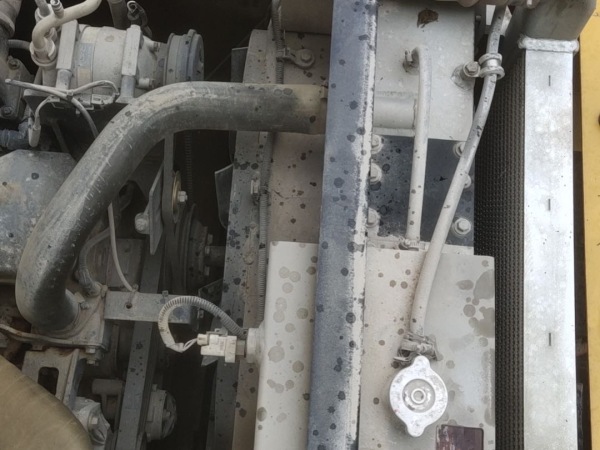 徐工XE270DK履帶式挖掘機