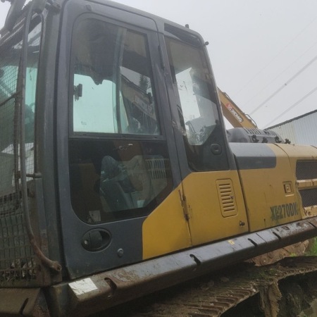 徐工XE270DK履带式挖掘机