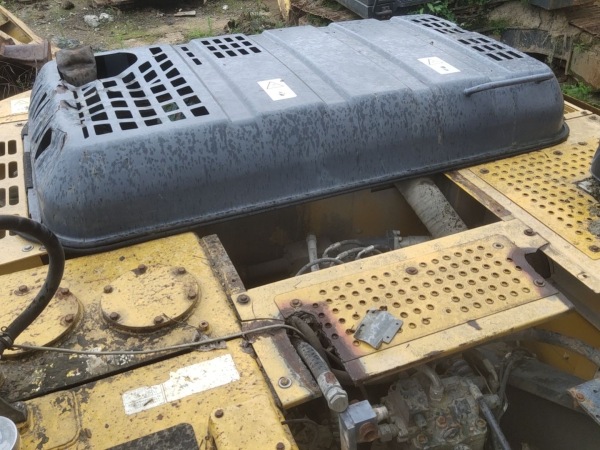 徐工XE270DK履帶式挖掘機