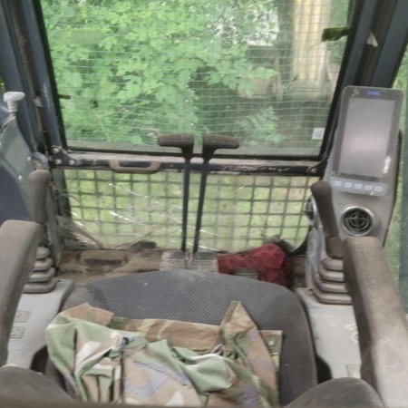 徐工XE270DK履带式挖掘机