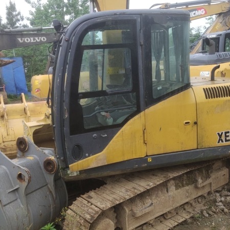 徐工XE75D履带式挖掘机