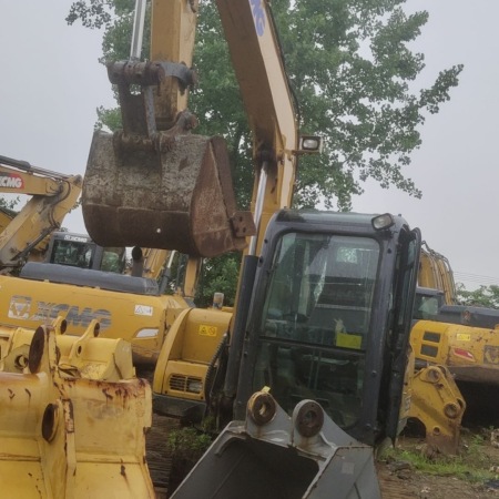 徐工XE75D履带式挖掘机