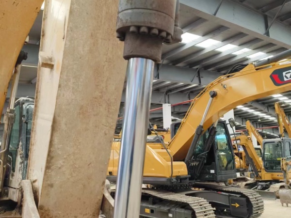 徐工XE200DA履帶式挖掘機