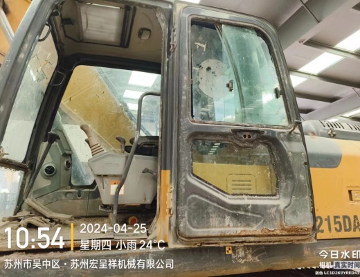 徐工XE200DA履带式挖掘机