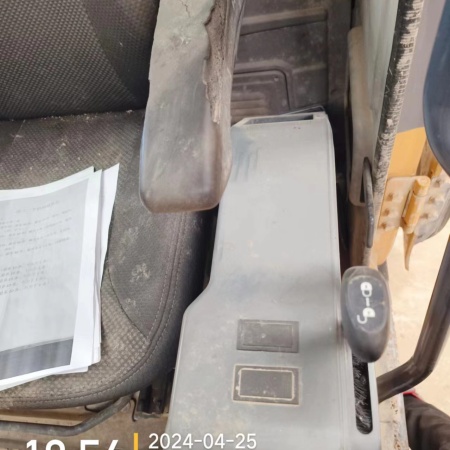 徐工XE200DA履带式挖掘机