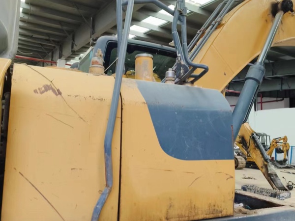 徐工XE200DA履帶式挖掘機