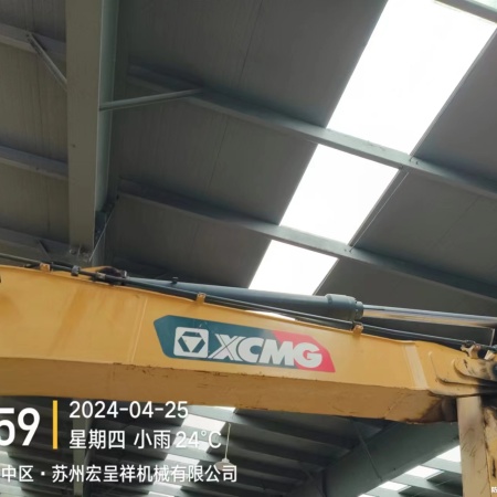 徐工XE200DA履带式挖掘机