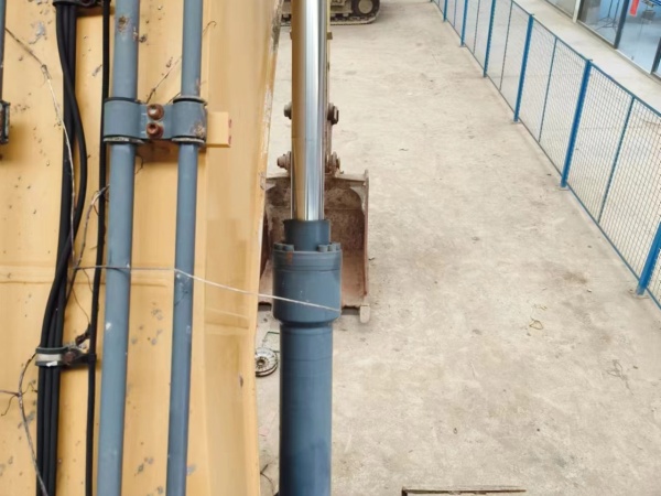 徐工XE200DA履帶式挖掘機