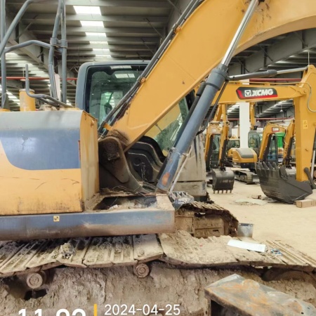 徐工XE200DA履带式挖掘机