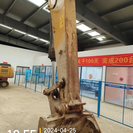 徐工XE200DA履带式挖掘机