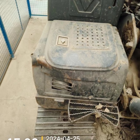 徐工XE150D履带式挖掘机