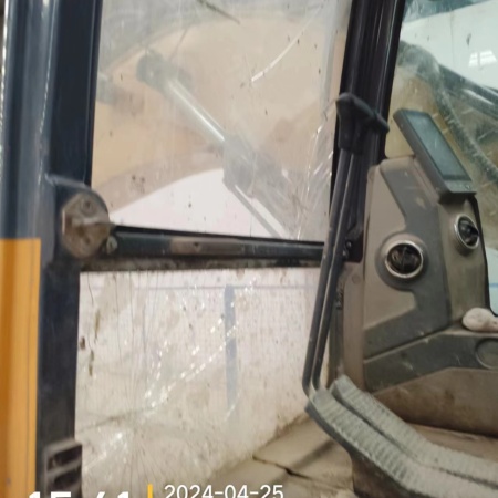 徐工XE150D履带式挖掘机